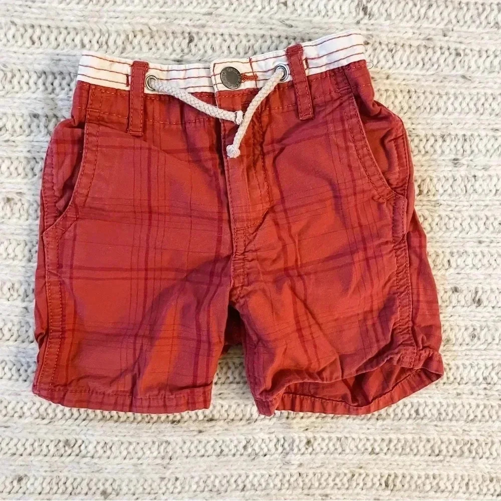 Oshkosh B’gosh 9-12‎ months shorts​